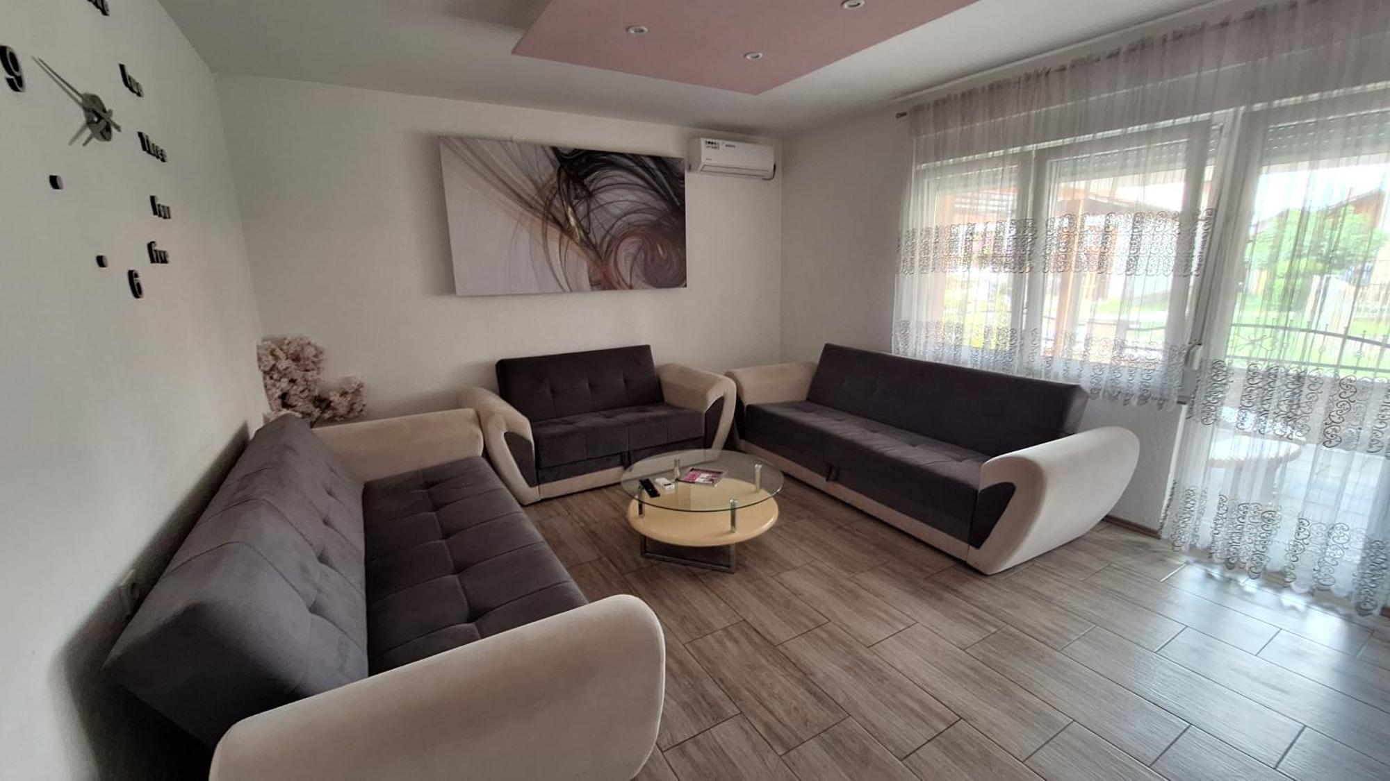 Kaca Apartmani 1 Banja Luka Exterior foto
