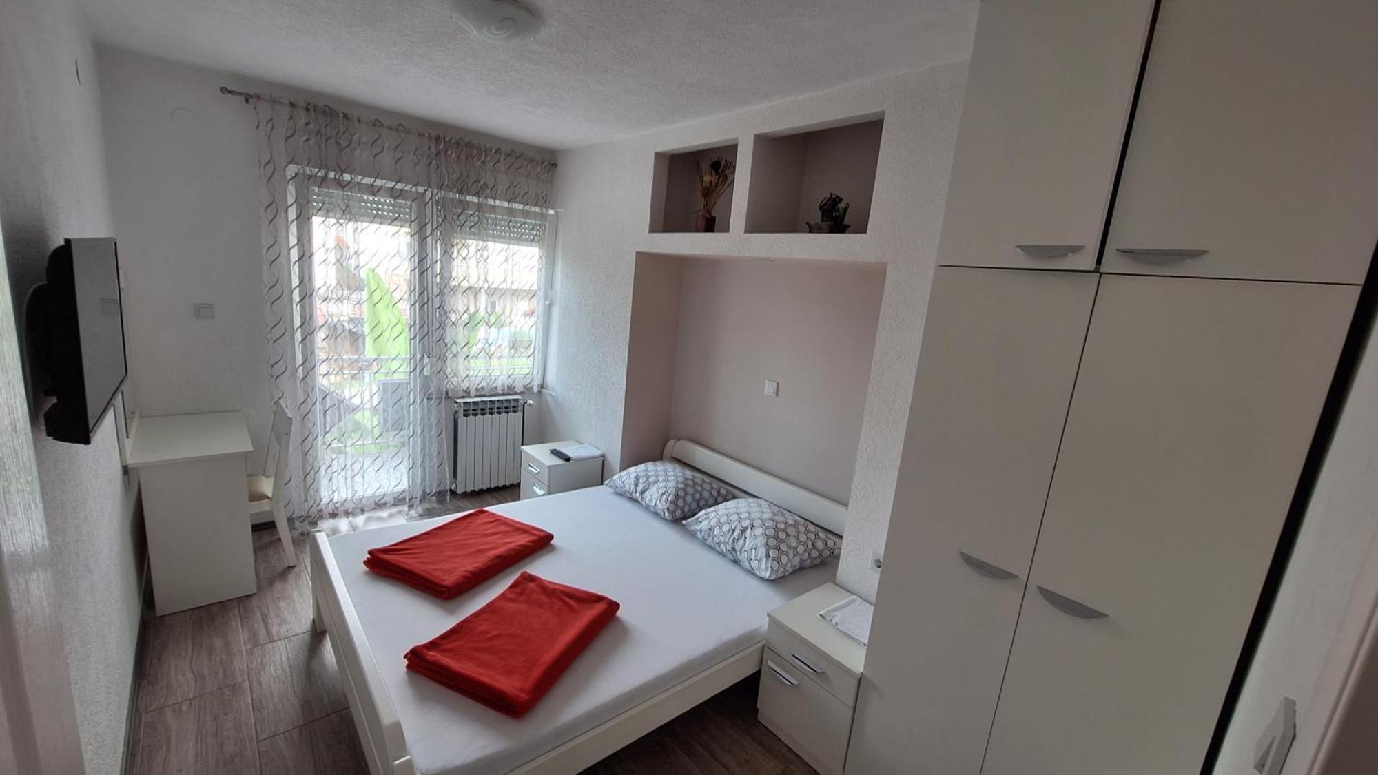 Kaca Apartmani 1 Banja Luka Exterior foto