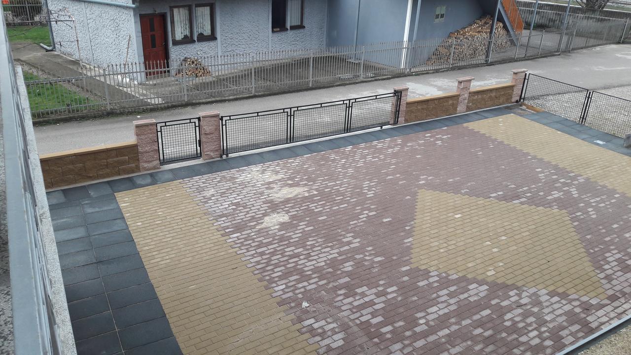 Kaca Apartmani 1 Banja Luka Exterior foto