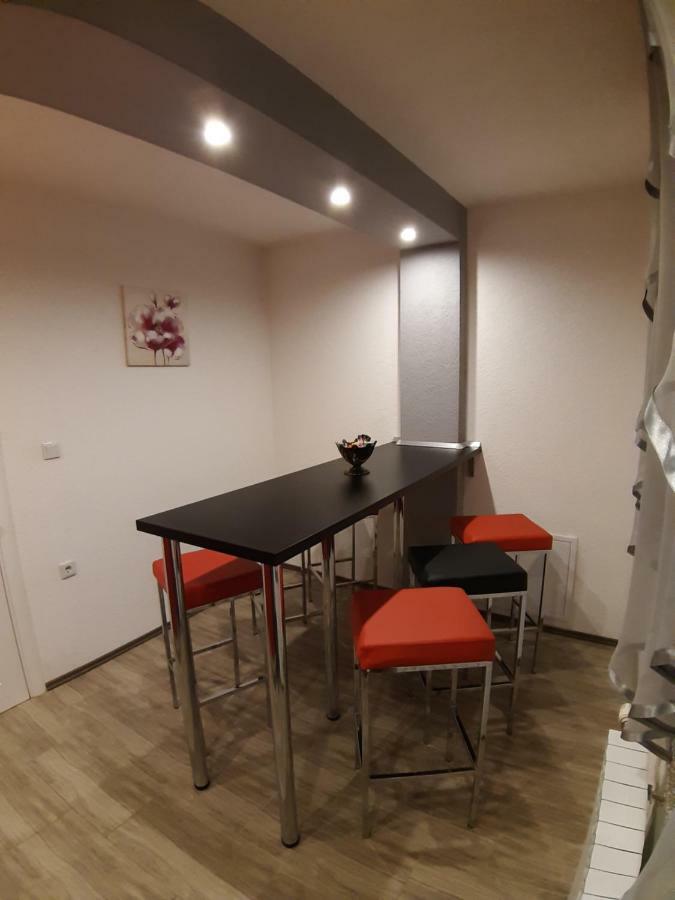 Kaca Apartmani 1 Banja Luka Exterior foto