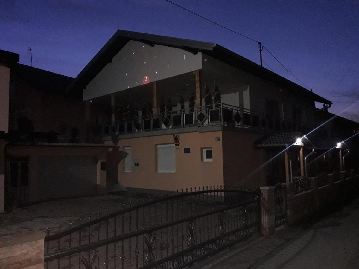 Kaca Apartmani 1 Banja Luka Exterior foto